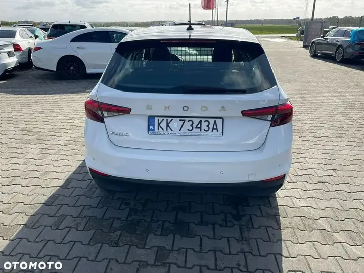 Skoda Fabia 2024 photo 4