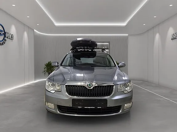 Skoda Superb 2013 photo 5