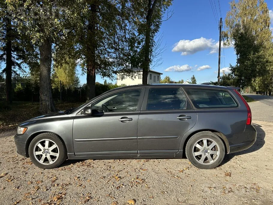Volvo V50 2008 photo 2