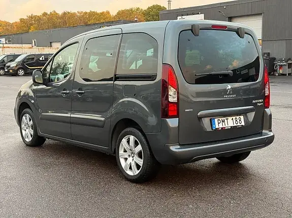 Peugeot Partner Tepee 2015 photo 4