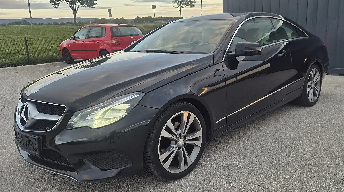 Mercedes-Benz E-Class 2014 photo 2