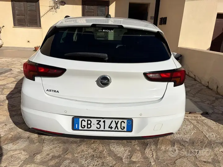 Opel Astra 2020 photo 4