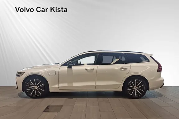 Volvo V60 2025 photo 3