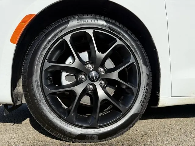 Chrysler Pacifica 2025 photo 5