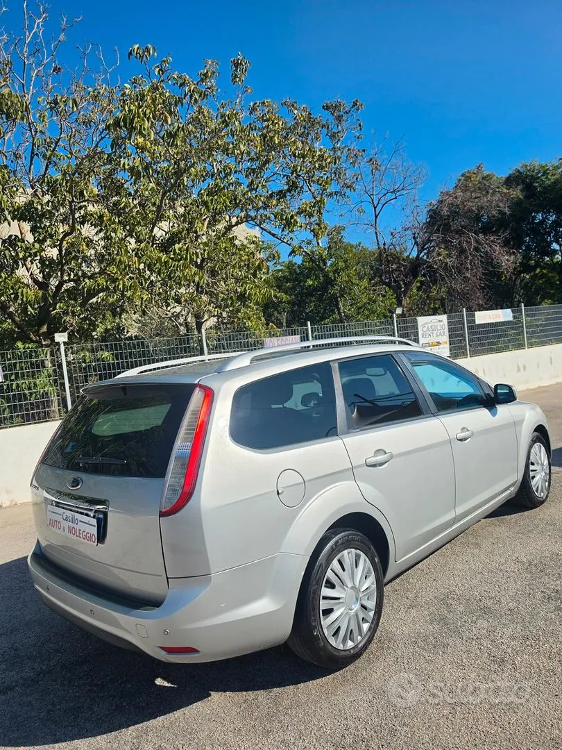 Ford Focus 2008 photo 3