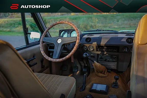 Land Rover Range Rover 1977 photo 3