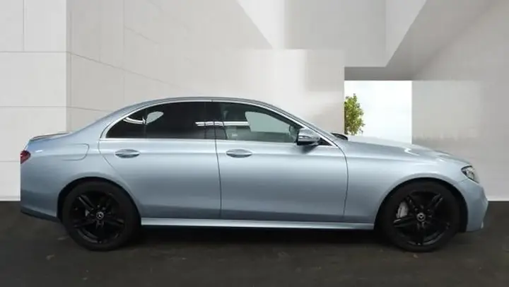 Mercedes-Benz E-Class 2017 photo 5
