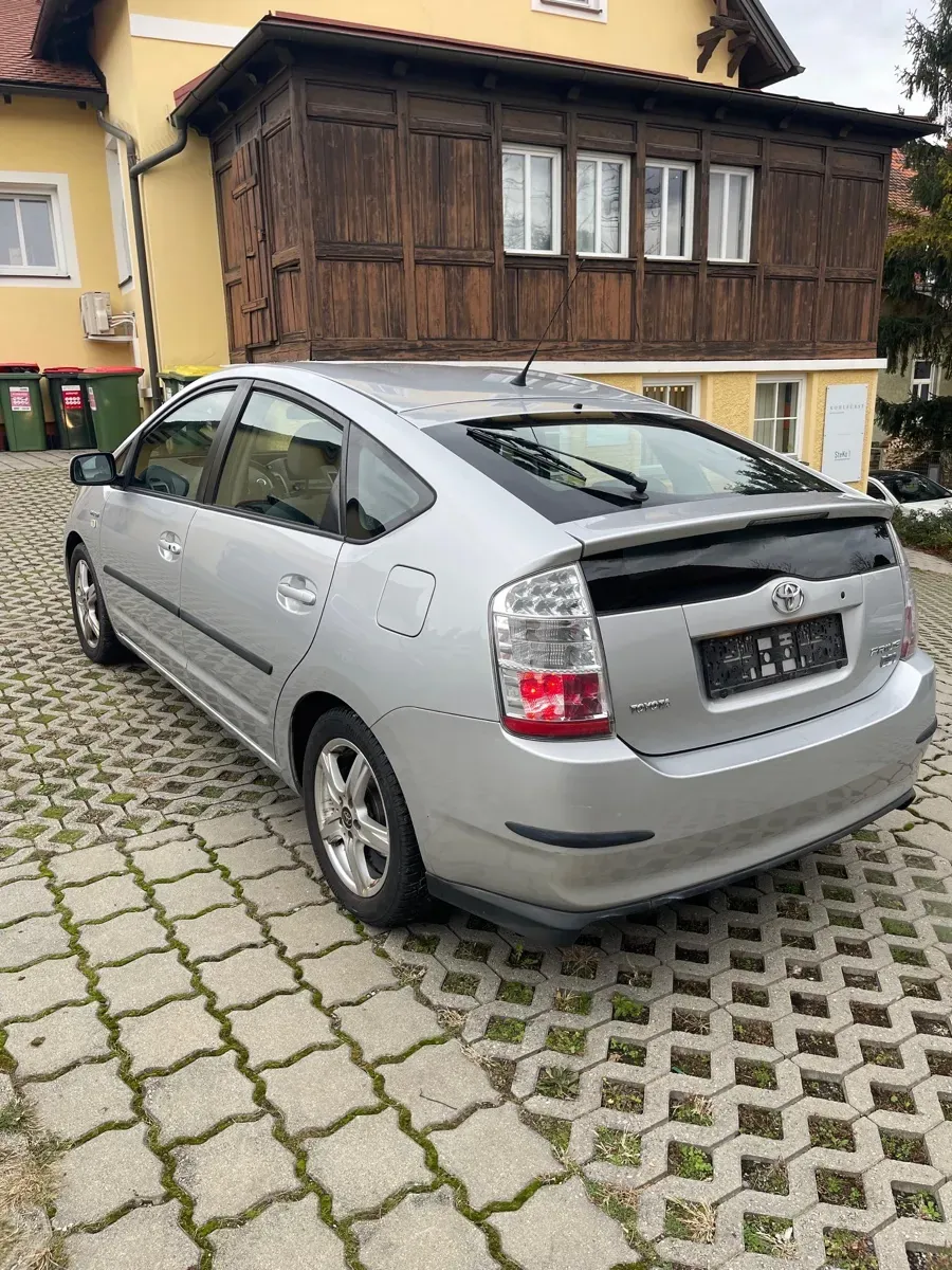 Toyota Prius 2008 photo 2