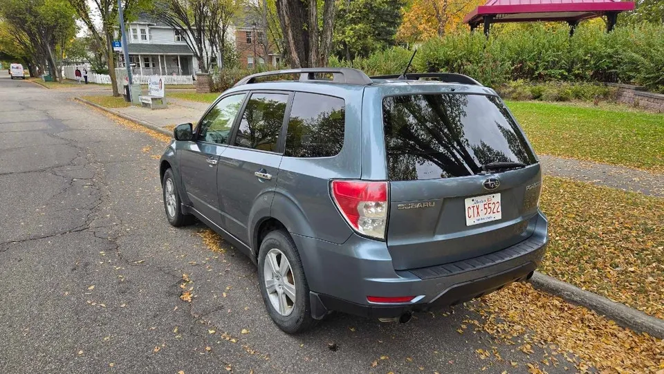 Subaru Forester 2010 photo 4
