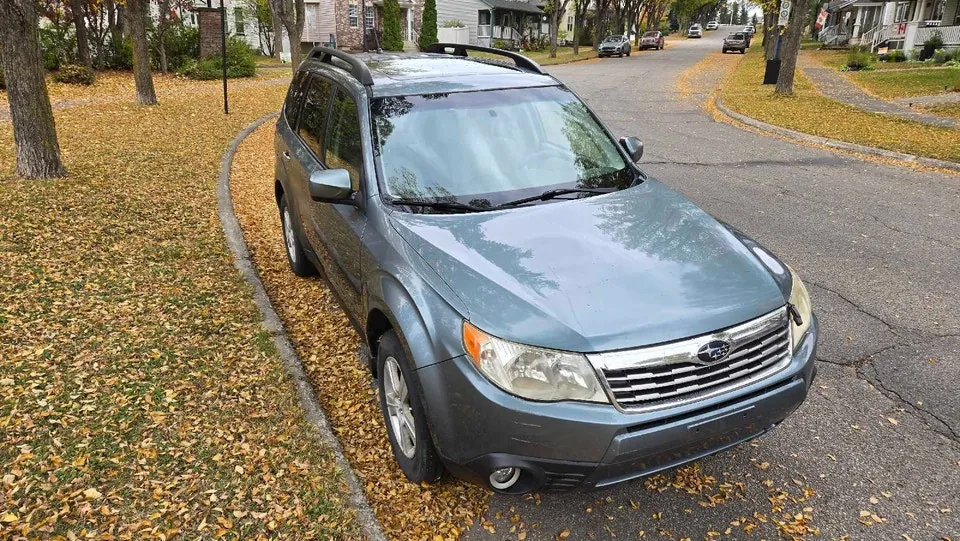 Subaru Forester 2010 photo 3