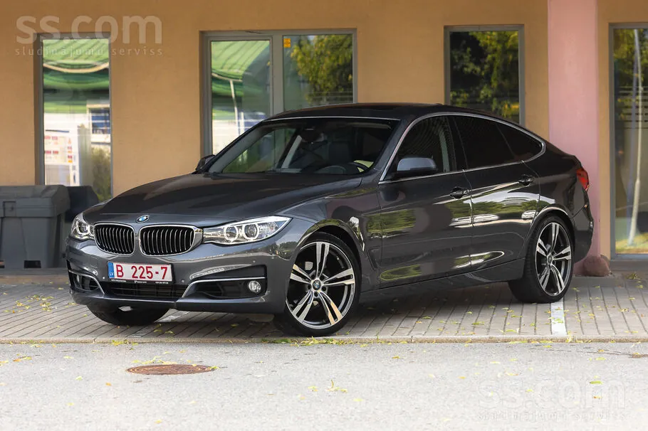 BMW 320I 2016 photo 3