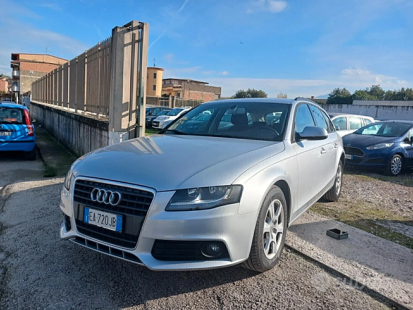 Audi A4 2010 photo 3