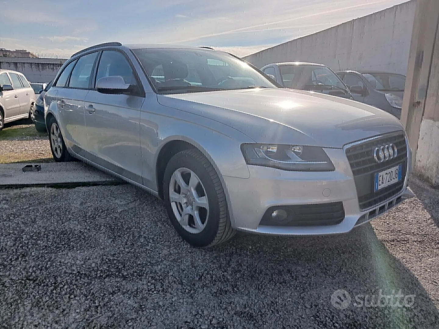 Audi A4 2010 photo 5