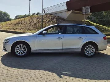 Audi A4 2012 photo 3