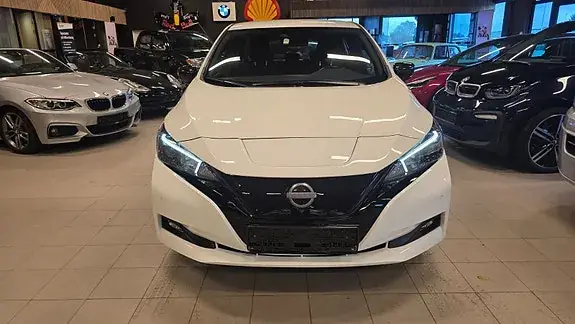 Nissan Leaf 2024 photo 2