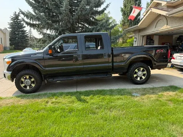Ford F250 2015 photo 2