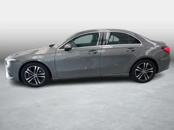 Mercedes-Benz A-Klasse 180 Berline Business Line 2025 photo 2