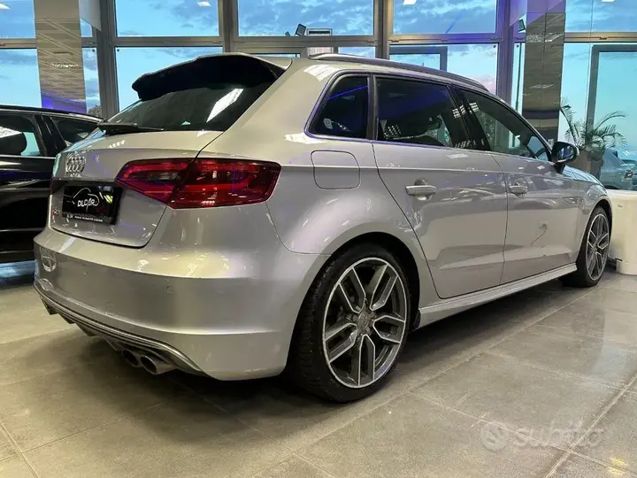 Audi A3 2015 photo 4