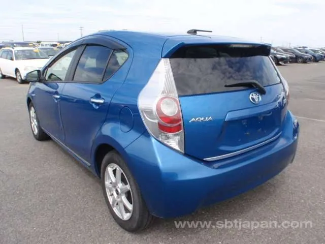 Toyota Aqua S 2013 photo 3