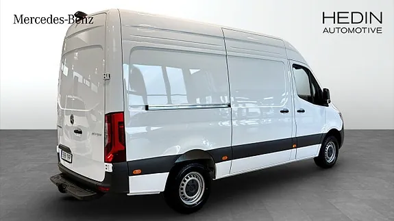 Mercedes-Benz Sprinter 2026 photo 2