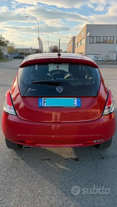 Lancia Ypsilon 2016 photo 2
