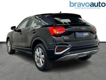 Audi Q2 2023 photo 2