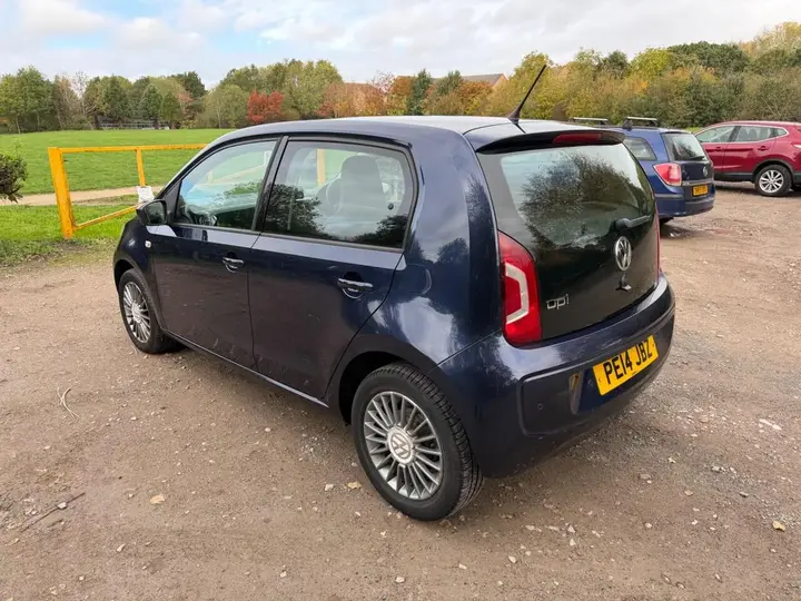 Volkswagen Up 2014 photo 4