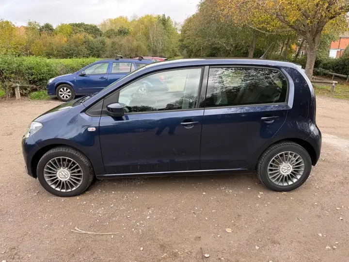 Volkswagen Up 2014 photo 5