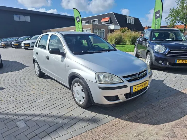 Opel Corsa 2004 photo 2