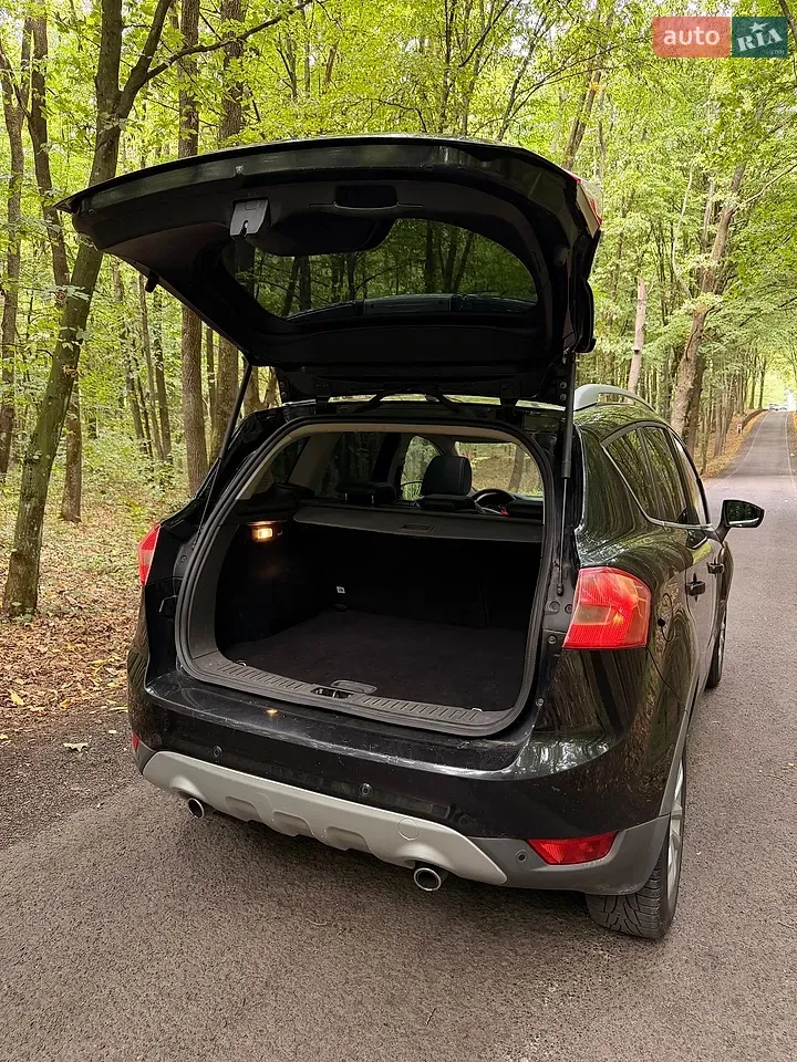 Ford Kuga 2011 photo 2