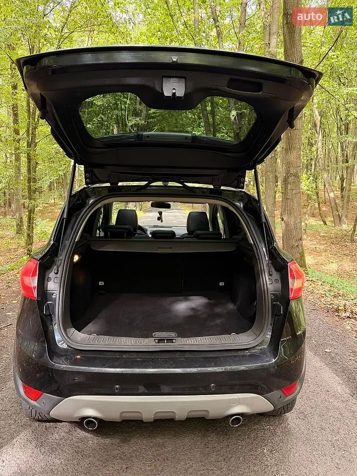 Ford Kuga 2011 photo 4