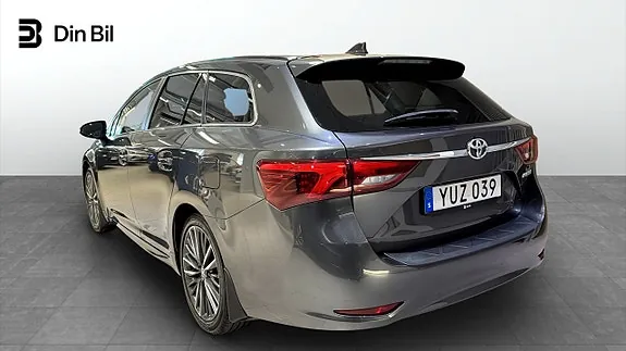 Toyota Avensis 2017 photo 3