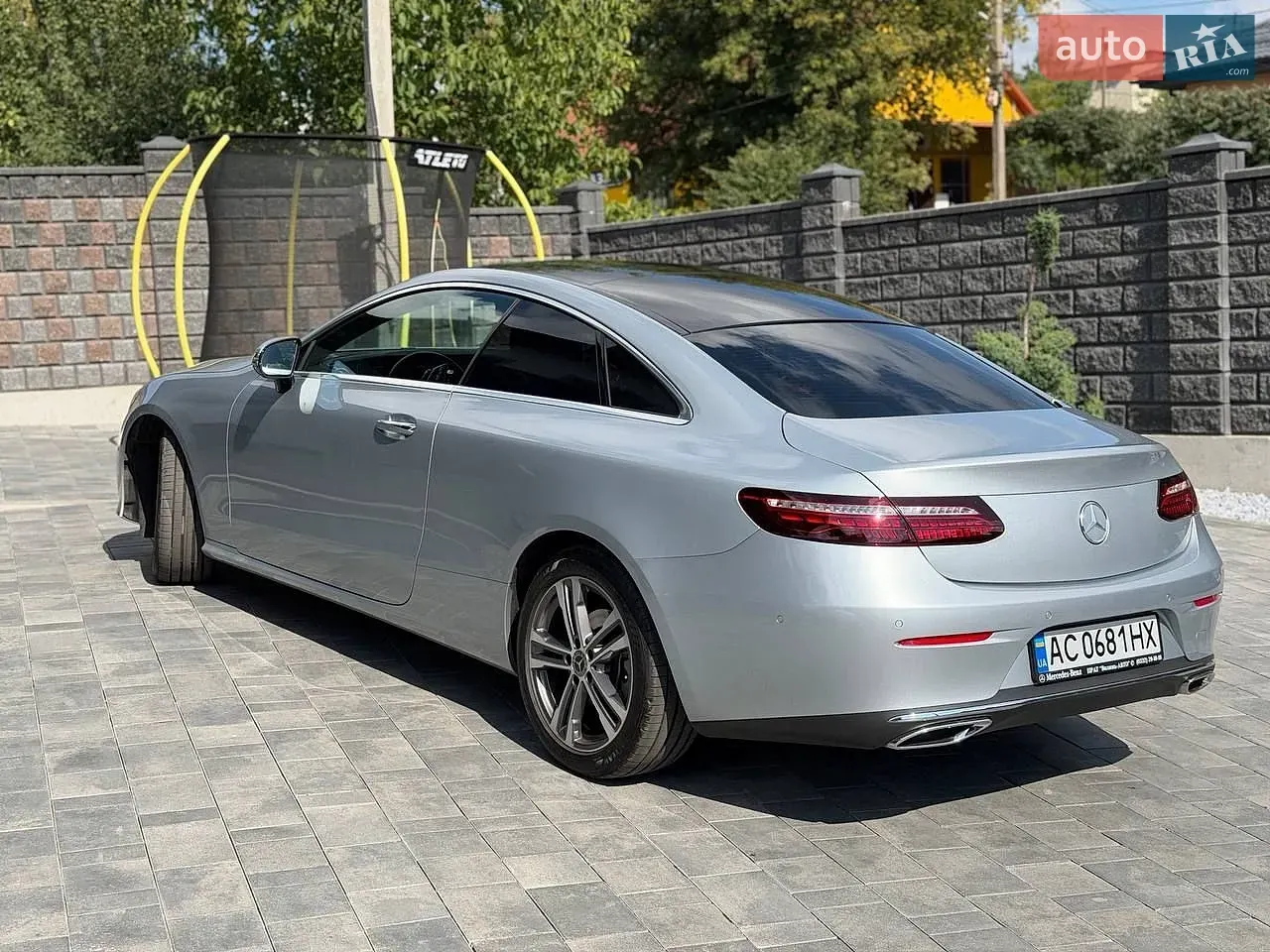 Mercedes-Benz E-Class 2022 photo 5
