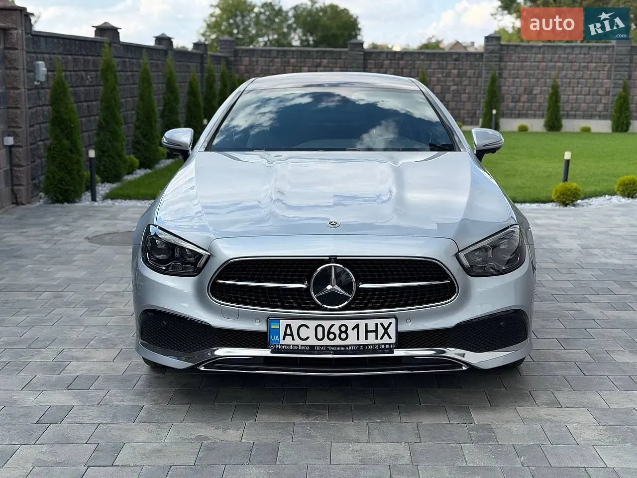 Mercedes-Benz E-Class 2022 photo 2