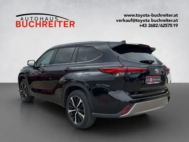 Toyota Highlander 2022 photo 3