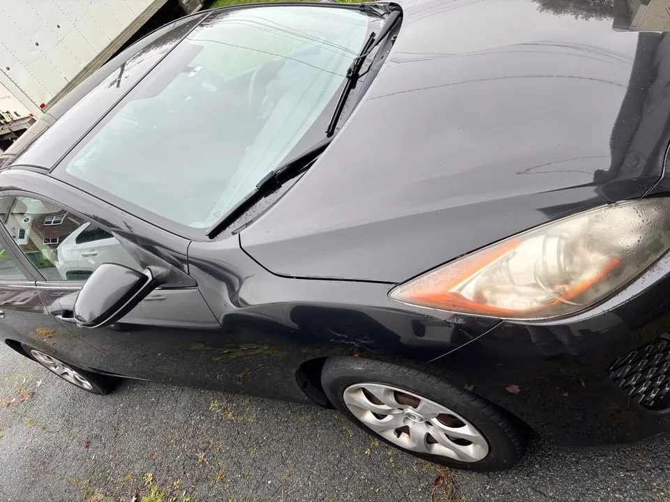 Mazda 3 2012 photo 2