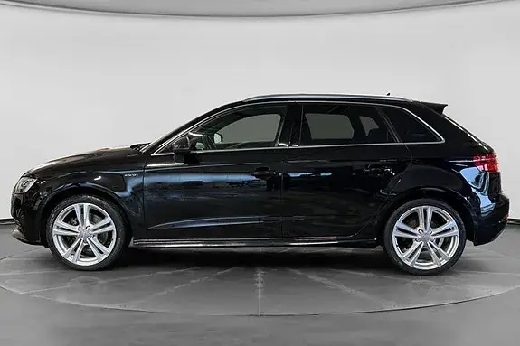 Audi A3 2017 photo 2