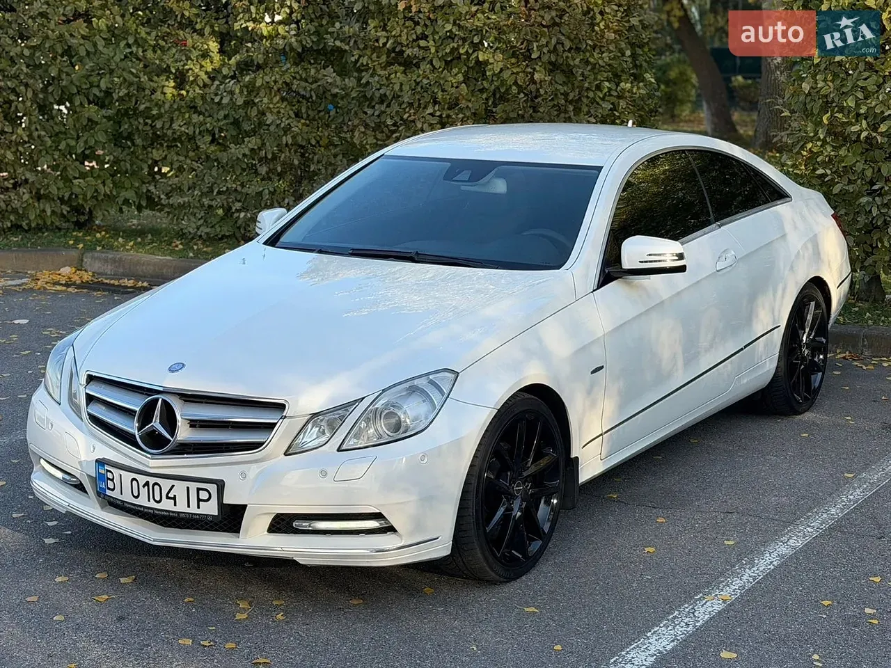 Mercedes-Benz E-Class 2011 photo 2