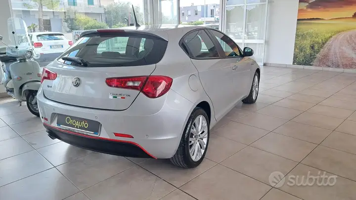 Alfa Romeo Giulietta 2017 photo 5
