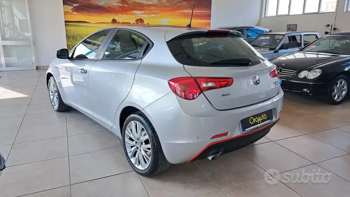Alfa Romeo Giulietta 2017 photo 4