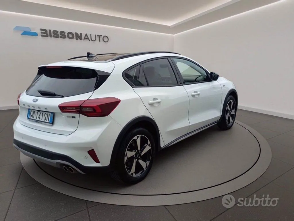 Ford Focus 2023 photo 5