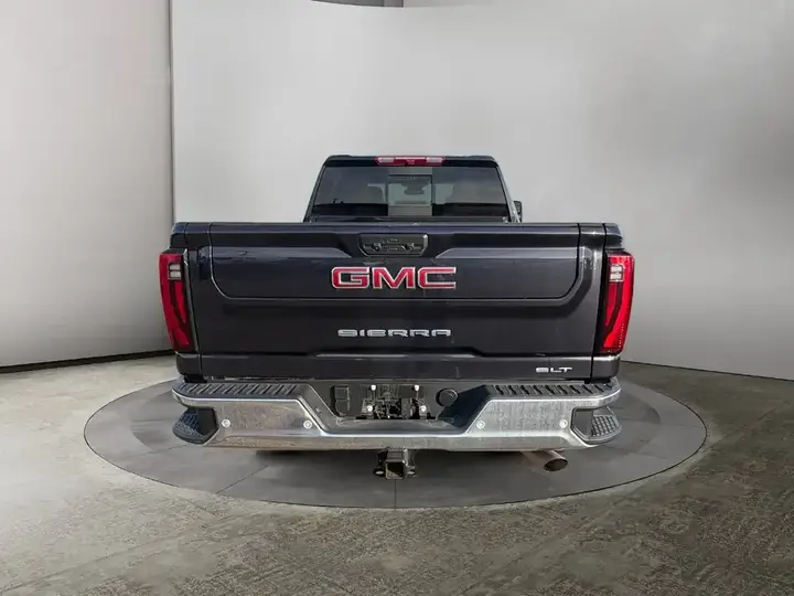 GMC Sierra 2500Hd 2026 photo 4