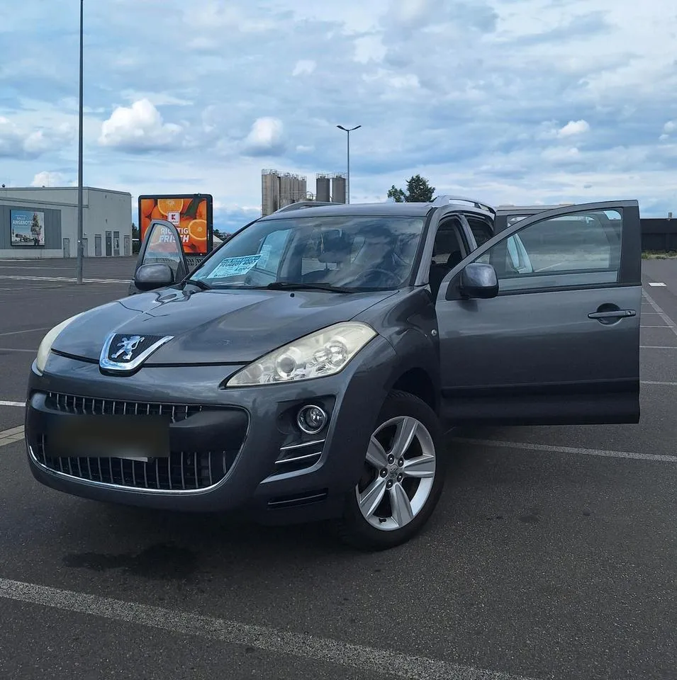 Peugeot 4007