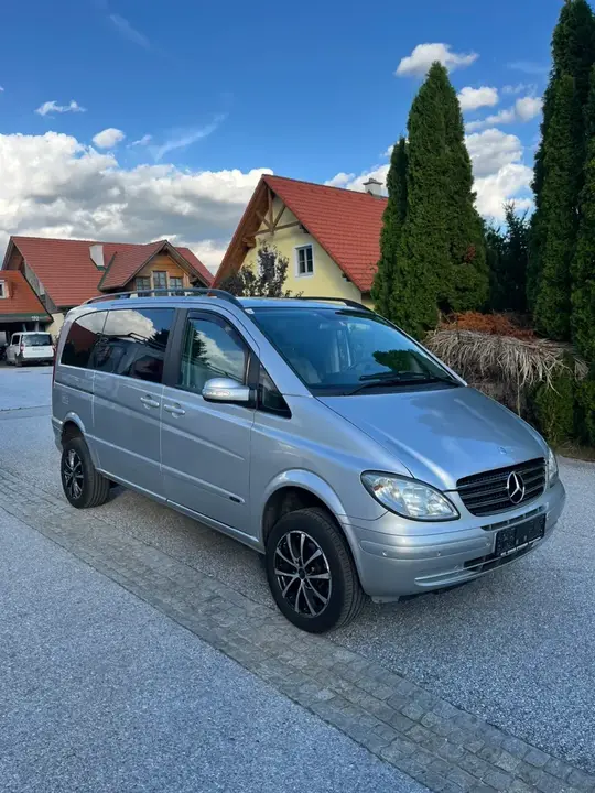 Mercedes-Benz Viano 2006 photo 2