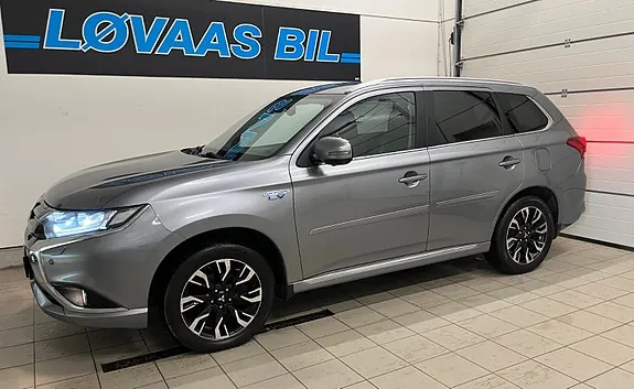 Mitsubishi Outlander 2016 photo 2
