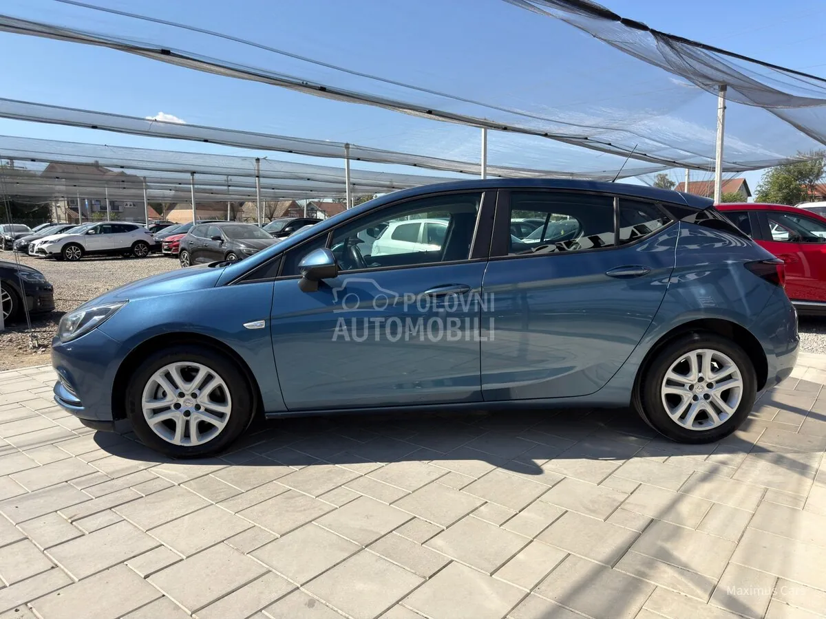 Opel Astra K 2016 photo 4