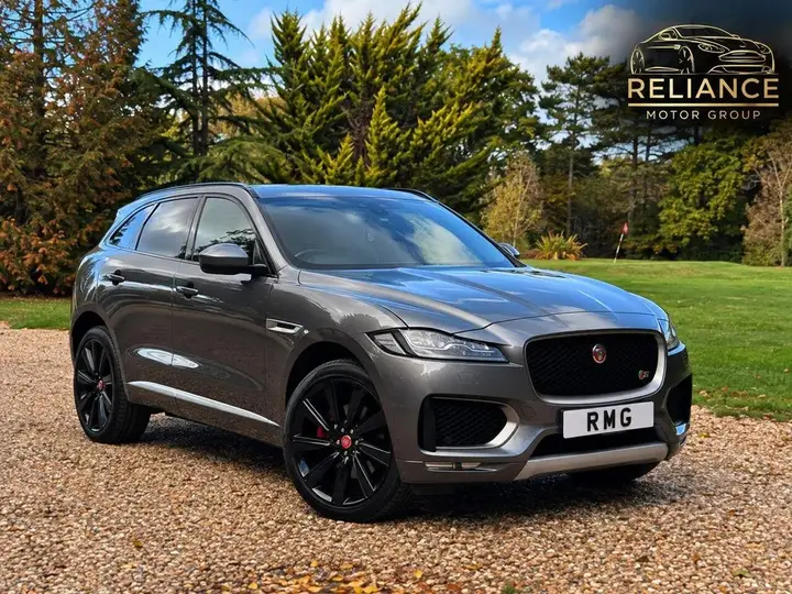 Jaguar F-Pace