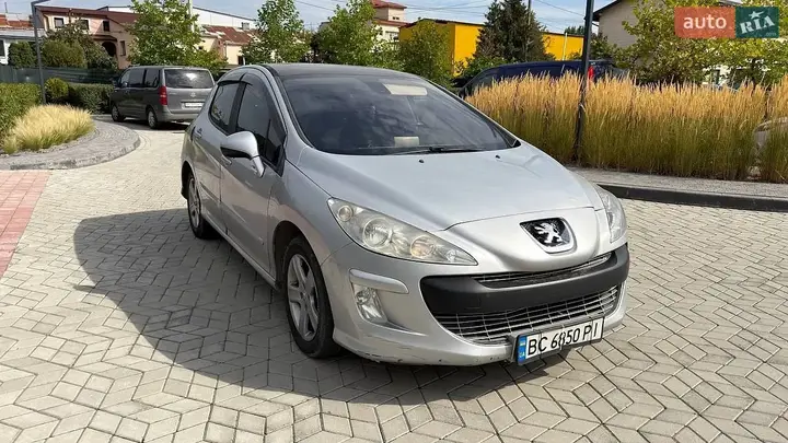 Peugeot 308 2009 photo 2