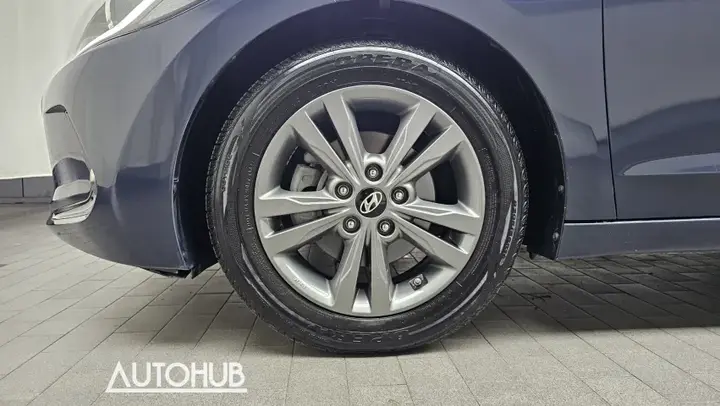 Hyundai Avante 2016 photo 5