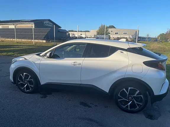 Toyota C-Hr 2021 photo 4